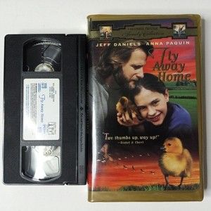 Fly Away Home (VHS, 1997, Closed Captioned Clam Shell Case)